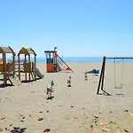 Nuevo, Disfruta Del Silencio, Familias Con Ninos, Aire Acondicionado, 2 Banos, Wifi, Terraza, Playa, Toallas Y Sombrillas
