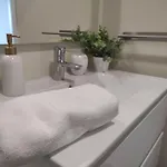 Lejlighed Nuevo, Disfruta Del Silencio, Familias Con Ninos, Aire Acondicionado, 2 Banos, Wifi, Terraza, Playa, Toallas Y Sombrillas Benajarafe