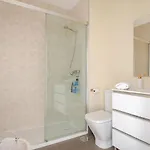 Nuevo, Disfruta Del Silencio, Familias Con Ninos, Aire Acondicionado, 2 Banos, Wifi, Terraza, Playa, Toallas Y Sombrillas *