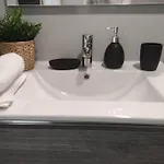 Nuevo, Disfruta Del Silencio, Familias Con Ninos, Aire Acondicionado, 2 Banos, Wifi, Terraza, Playa, Toallas Y Sombrillas * Benajarafe